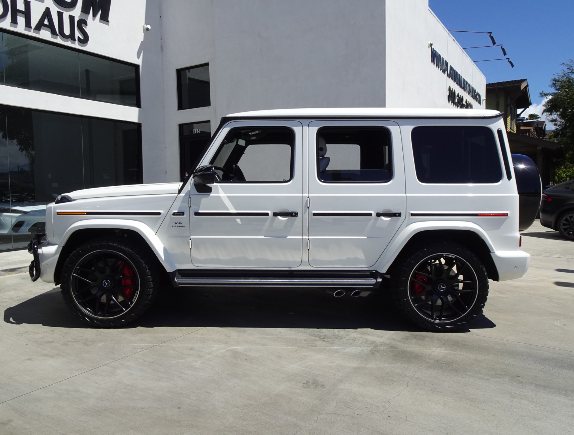 View vehicle photo 3