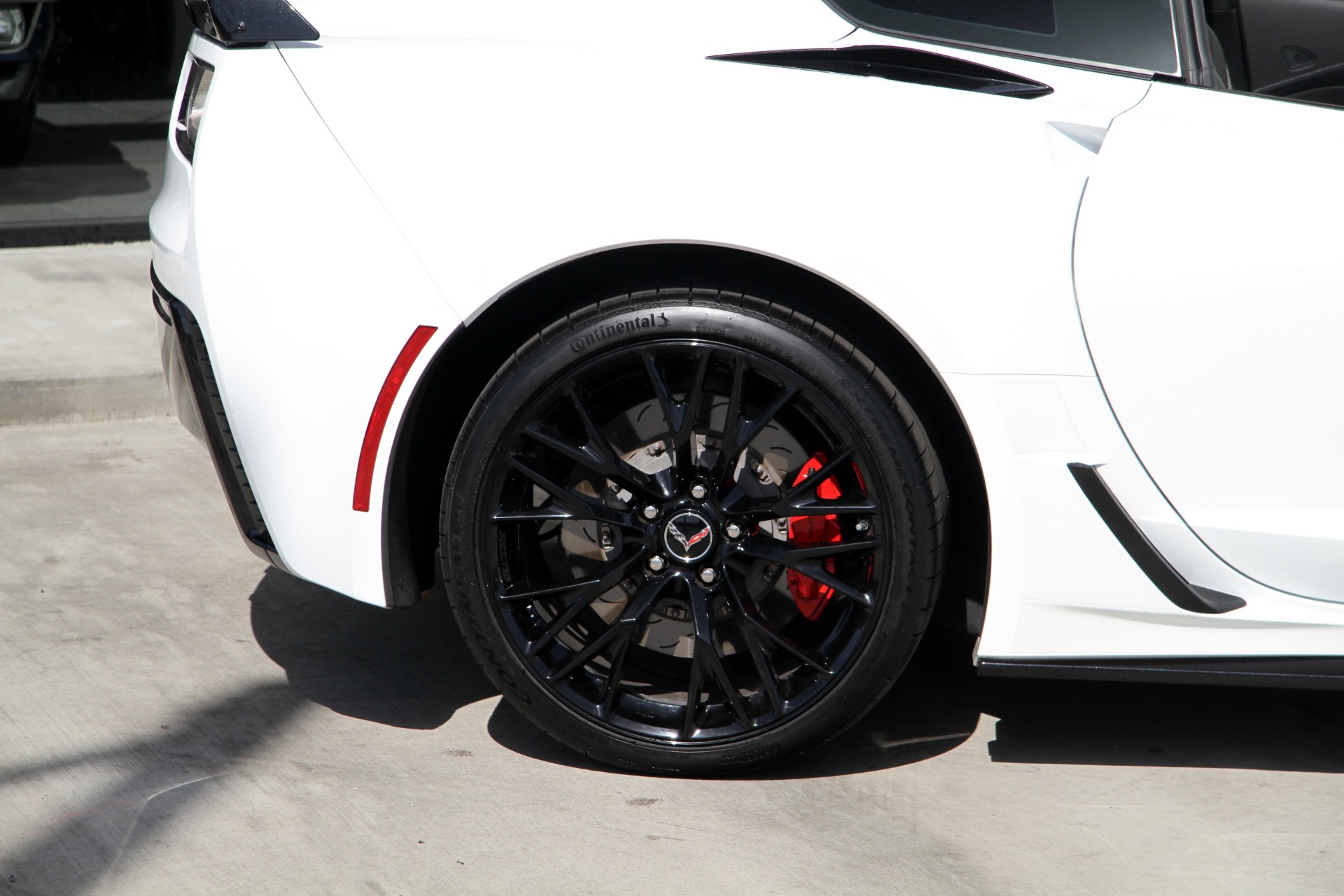 Used-2015-Chevrolet-Corvette-Z06-3LZ-**MSRP-94,870-**