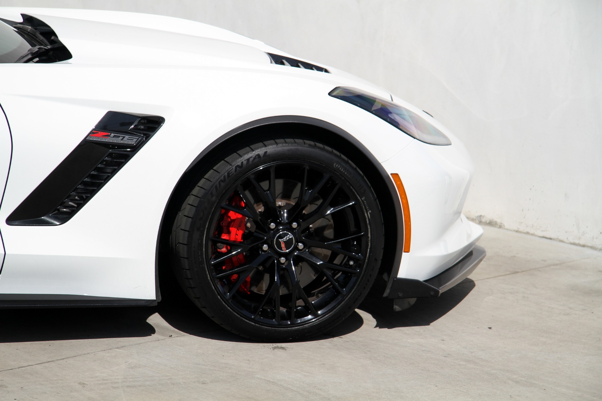 Used-2015-Chevrolet-Corvette-Z06-3LZ-**MSRP-94,870-**