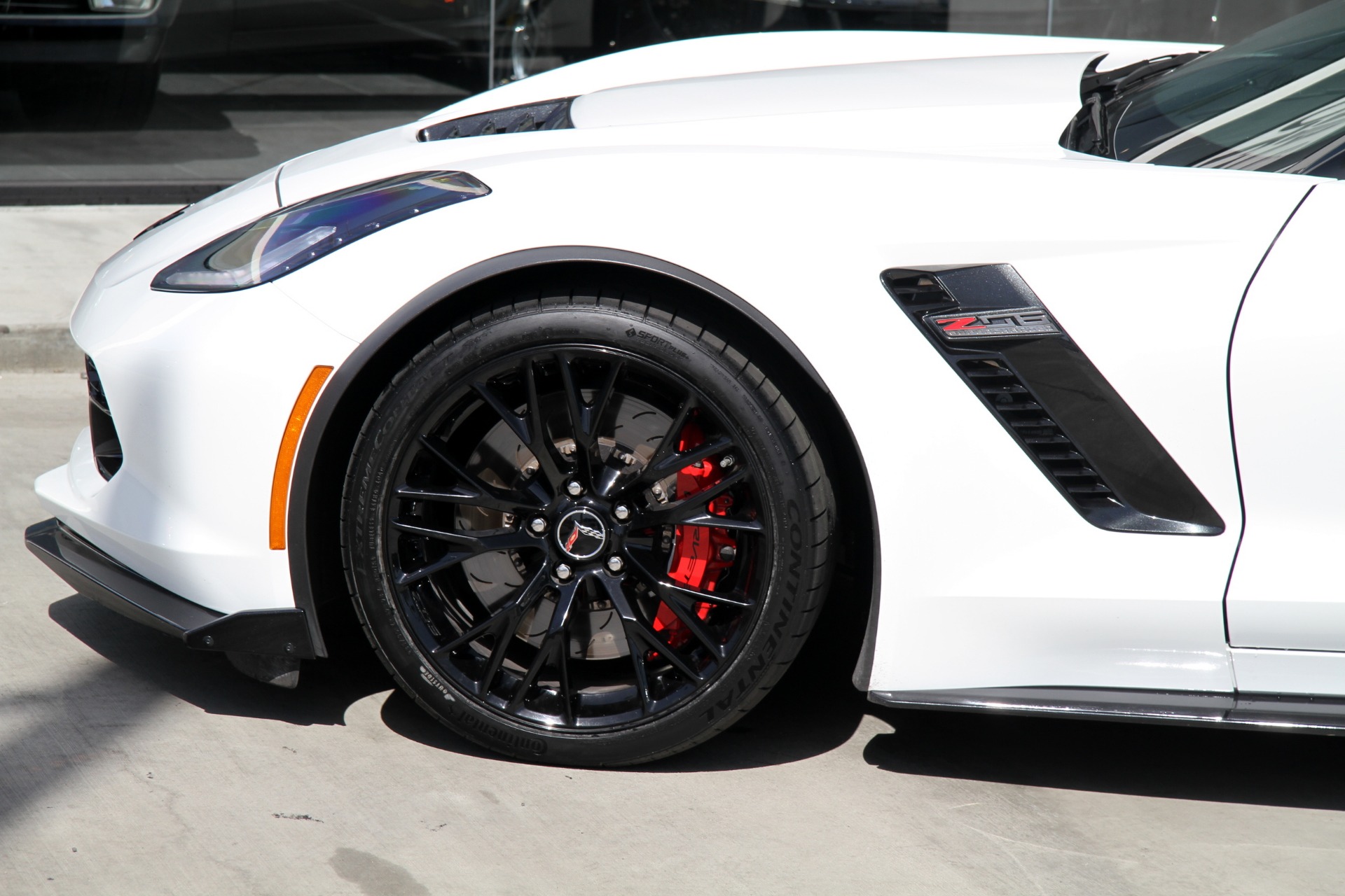 Used-2015-Chevrolet-Corvette-Z06-3LZ-**MSRP-94,870-**