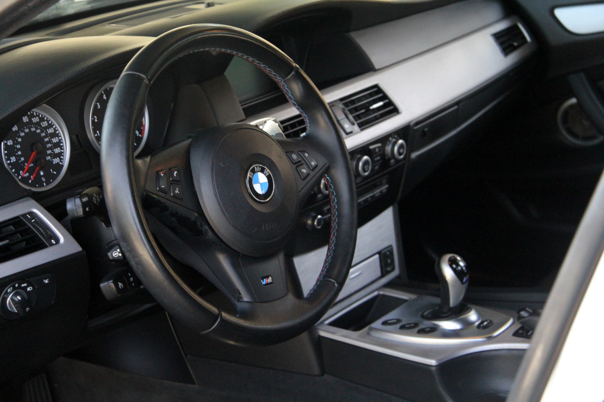 2010 BMW M5 Sedan Interior Photos