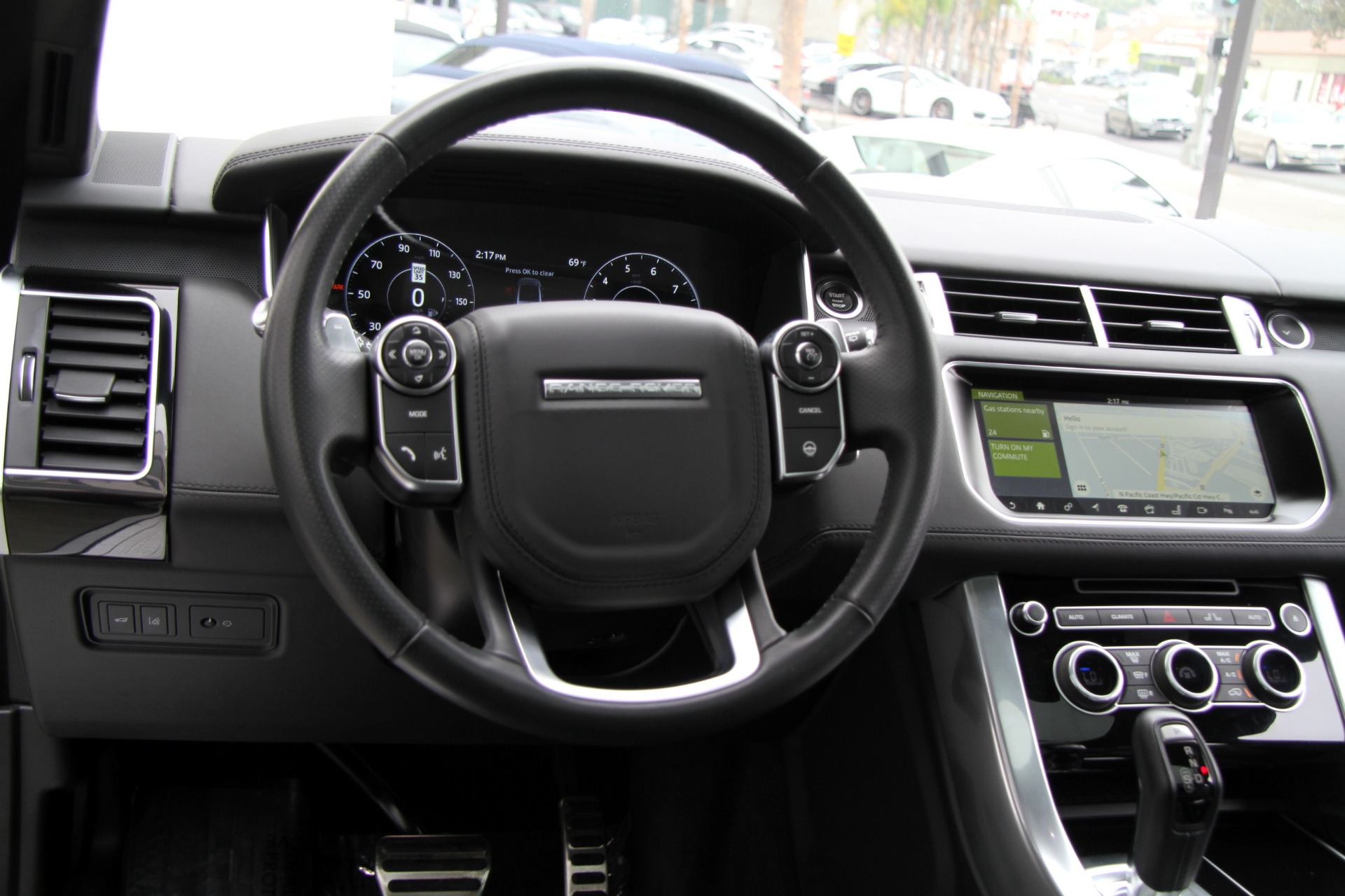 Inside the Land Rover Range Rover Evoque | Land Rover Darien