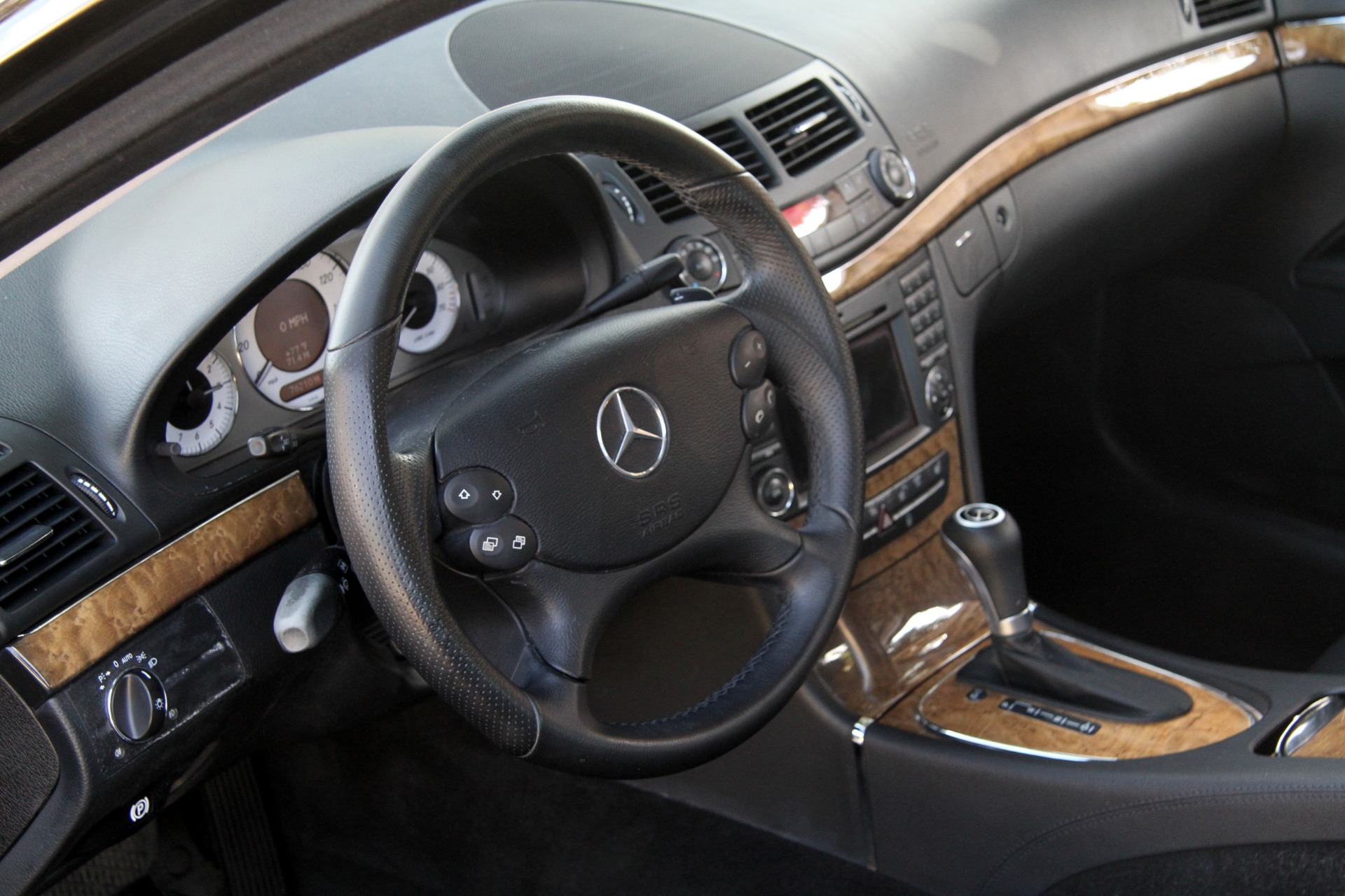Мерседес e350 салон