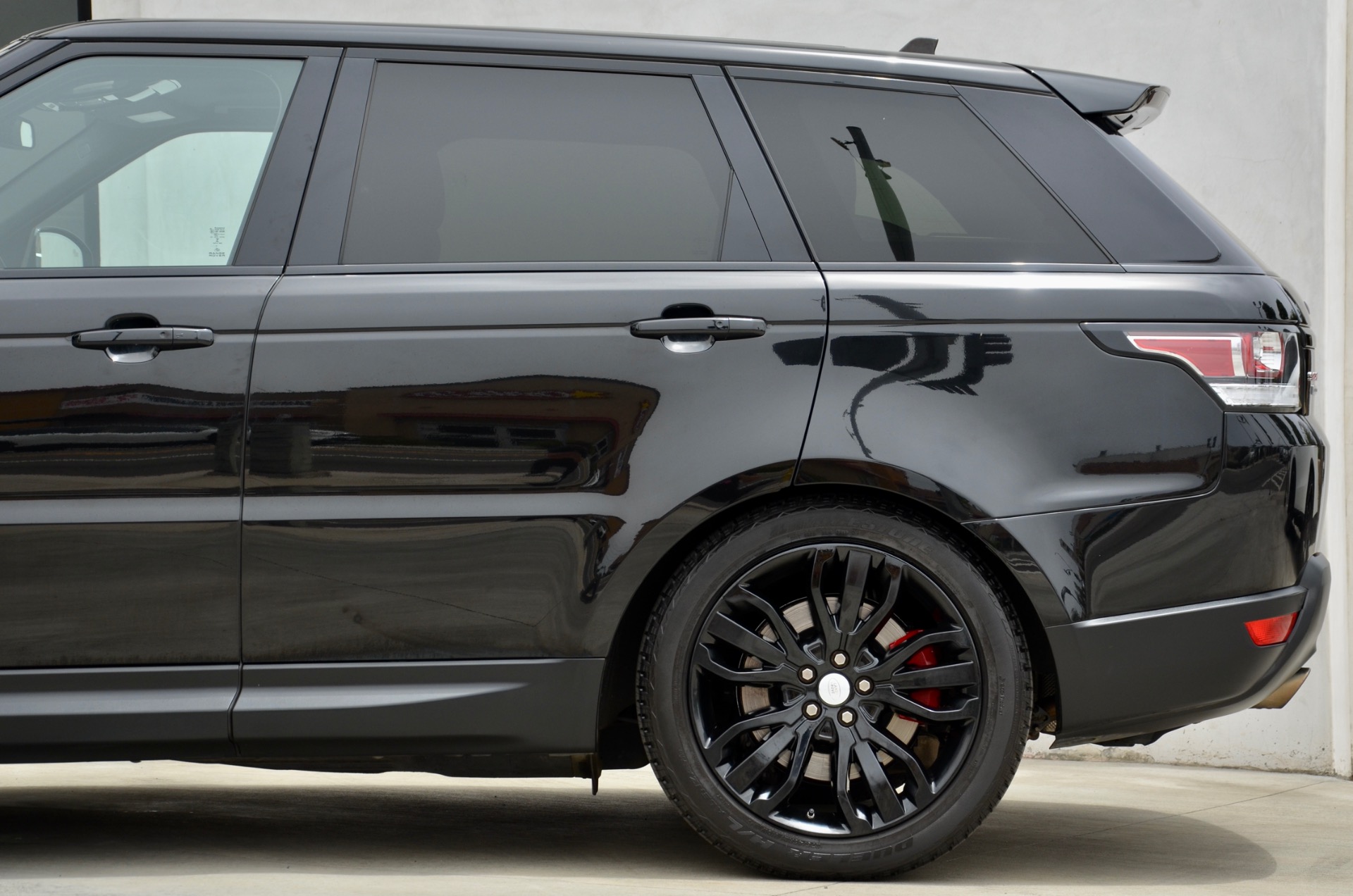 Used-2016-Land-Rover-Range-Rover-Sport-Supercharged-Dynamic