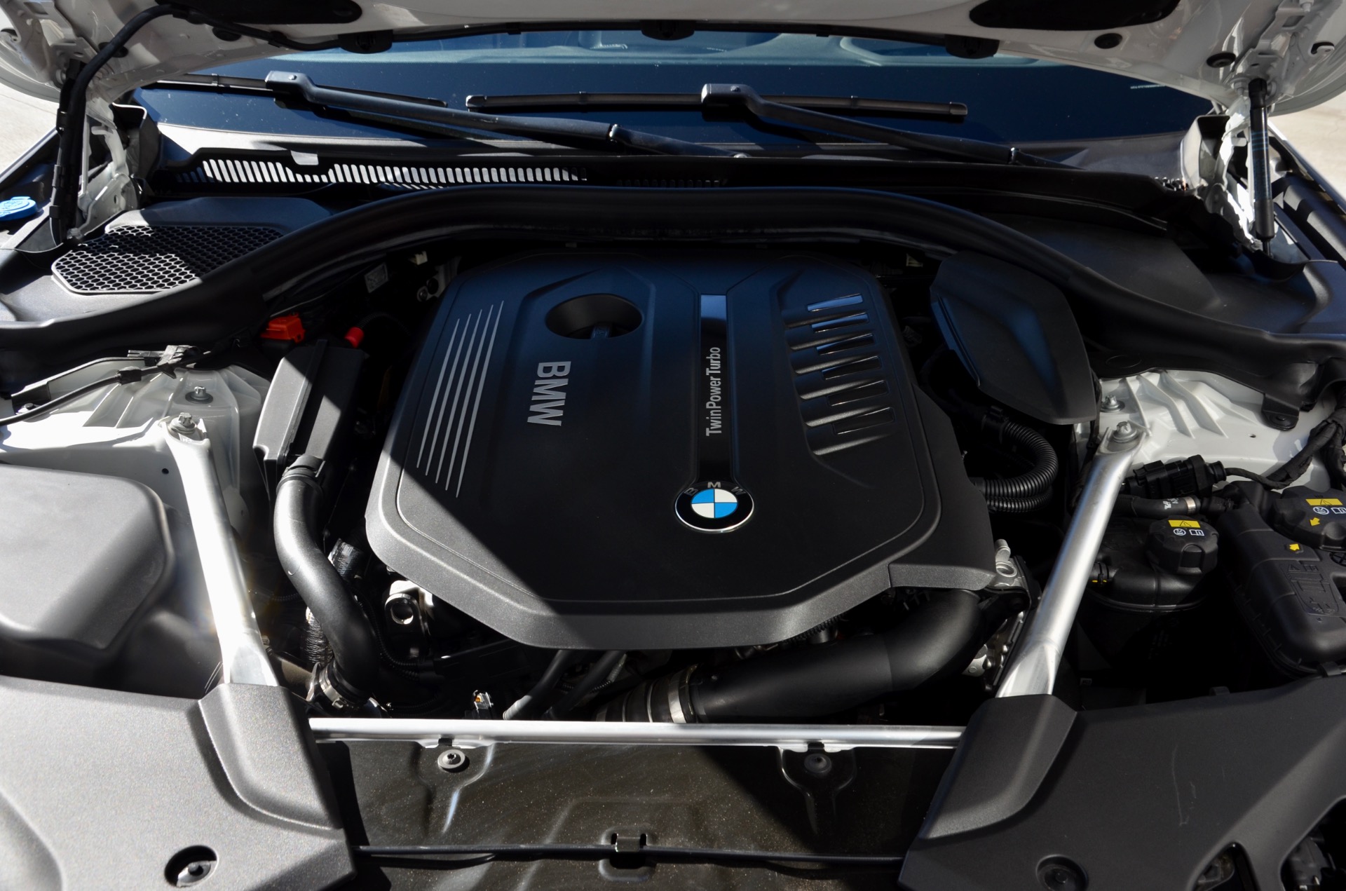 Used-2019-BMW-5-Series-540i