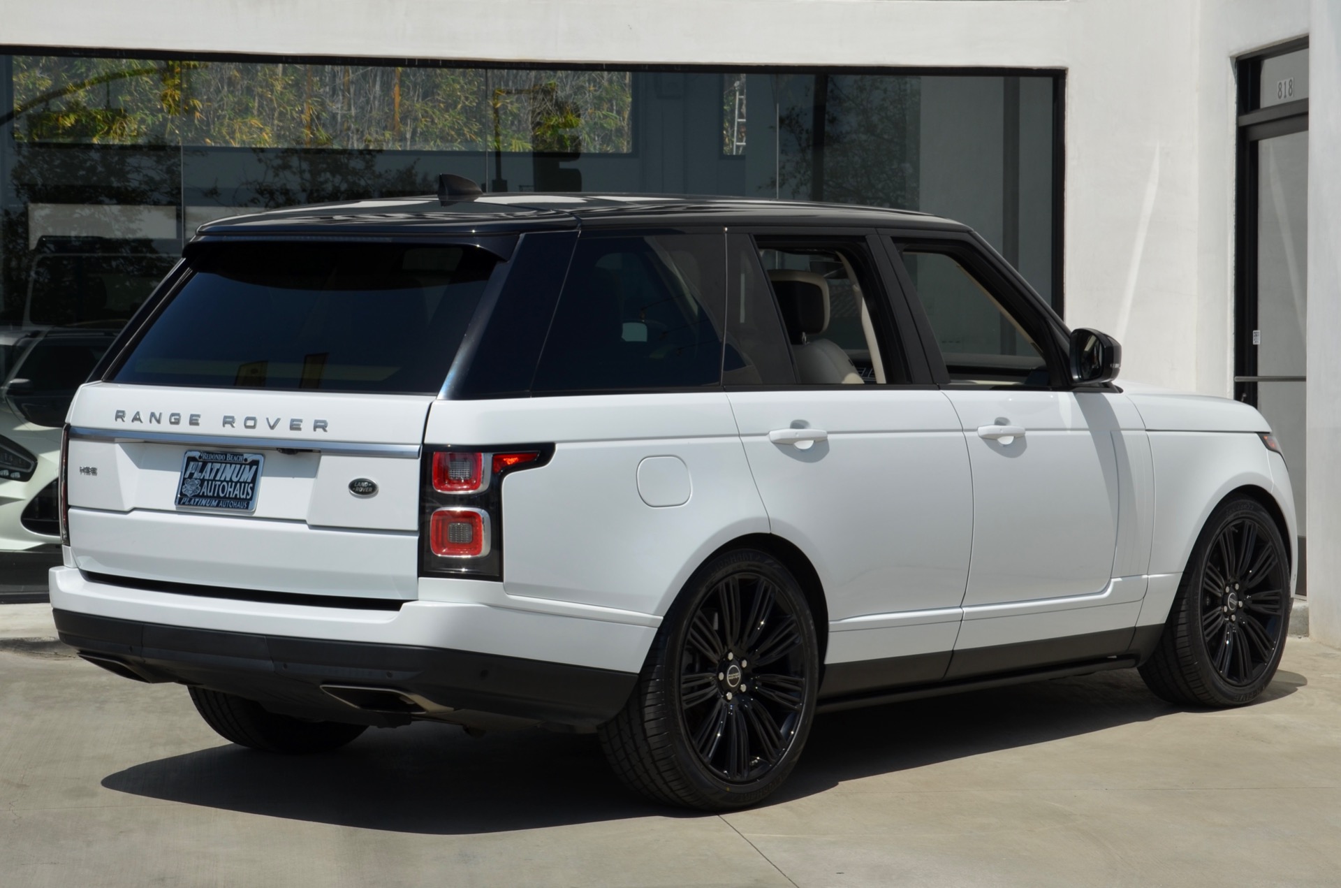 Used-2018-Land-Rover-Range-Rover-HSE