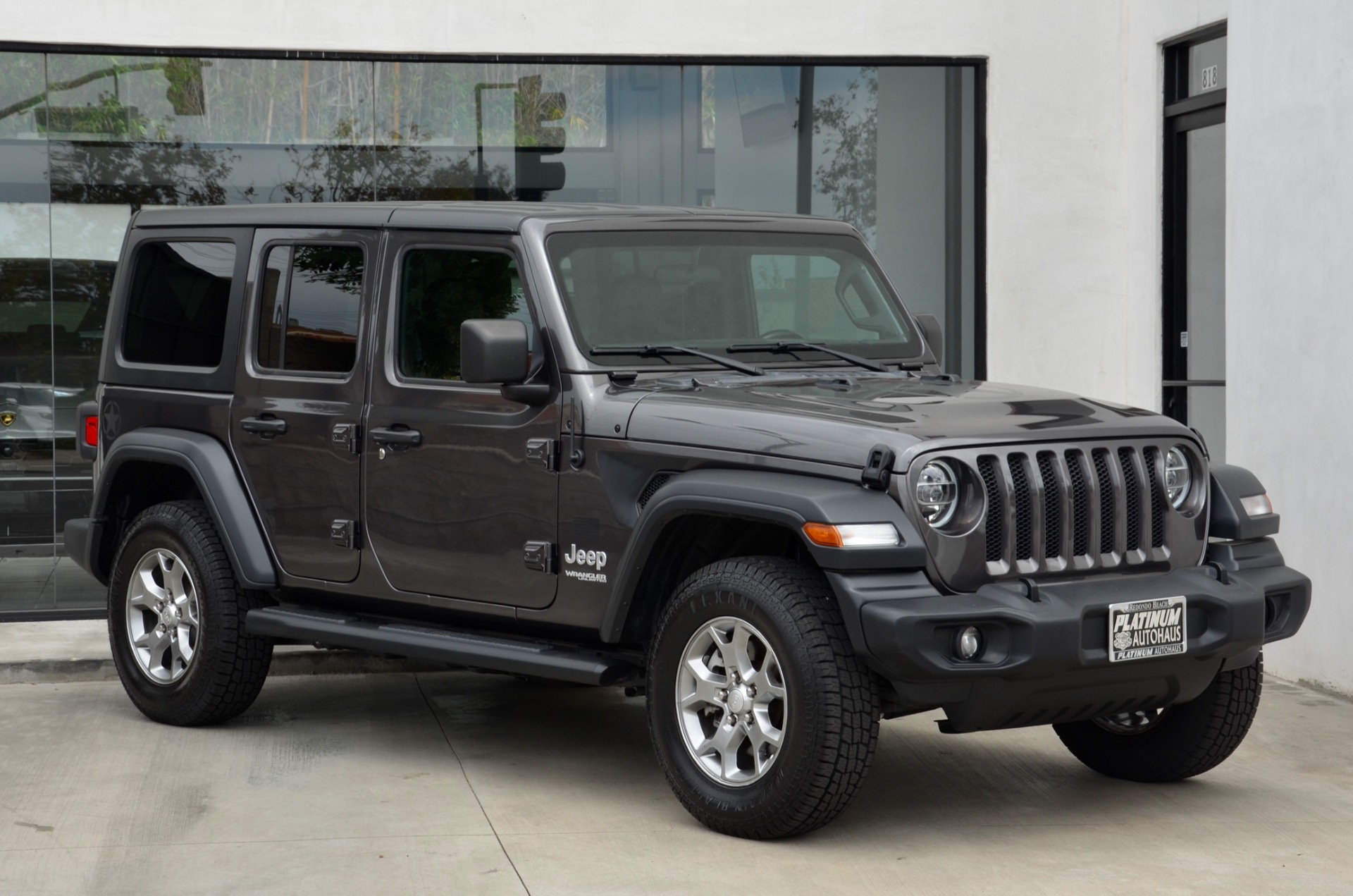 Used-2020-Jeep-Wrangler-Unlimited-Freedom