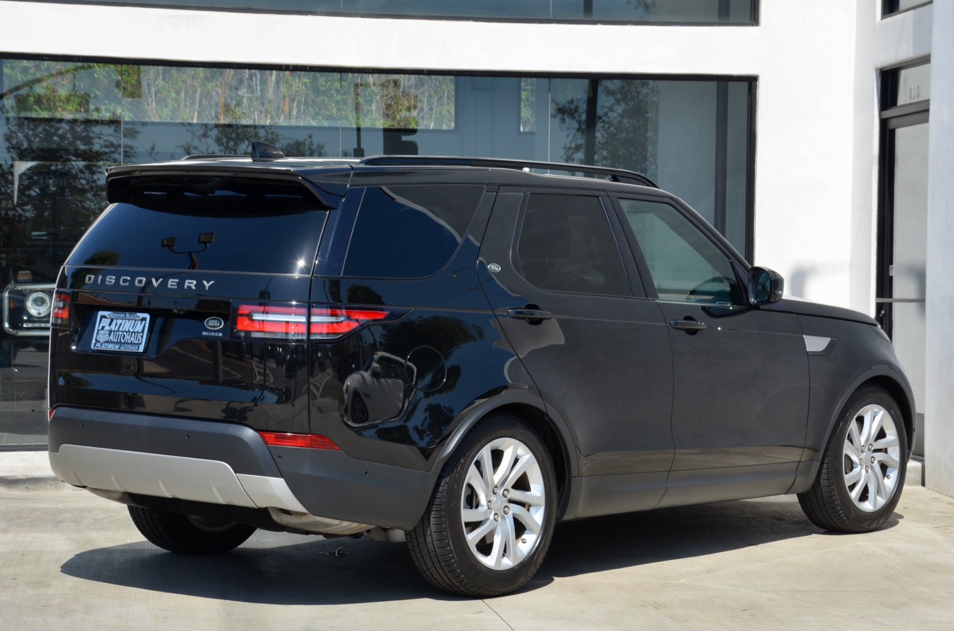 Used-2018-Land-Rover-Discovery-HSE