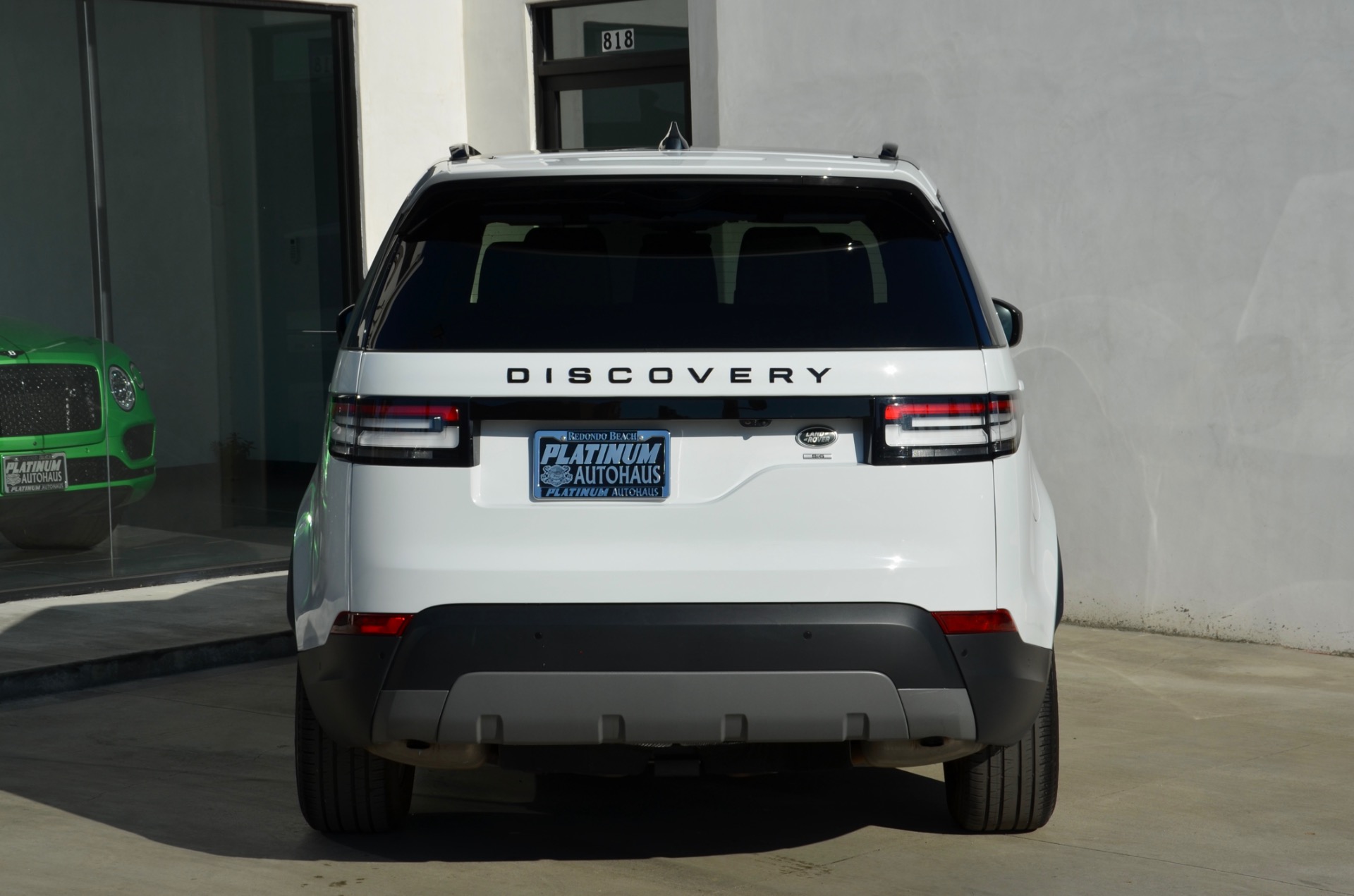 Used-2019-Land-Rover-Discovery-SE