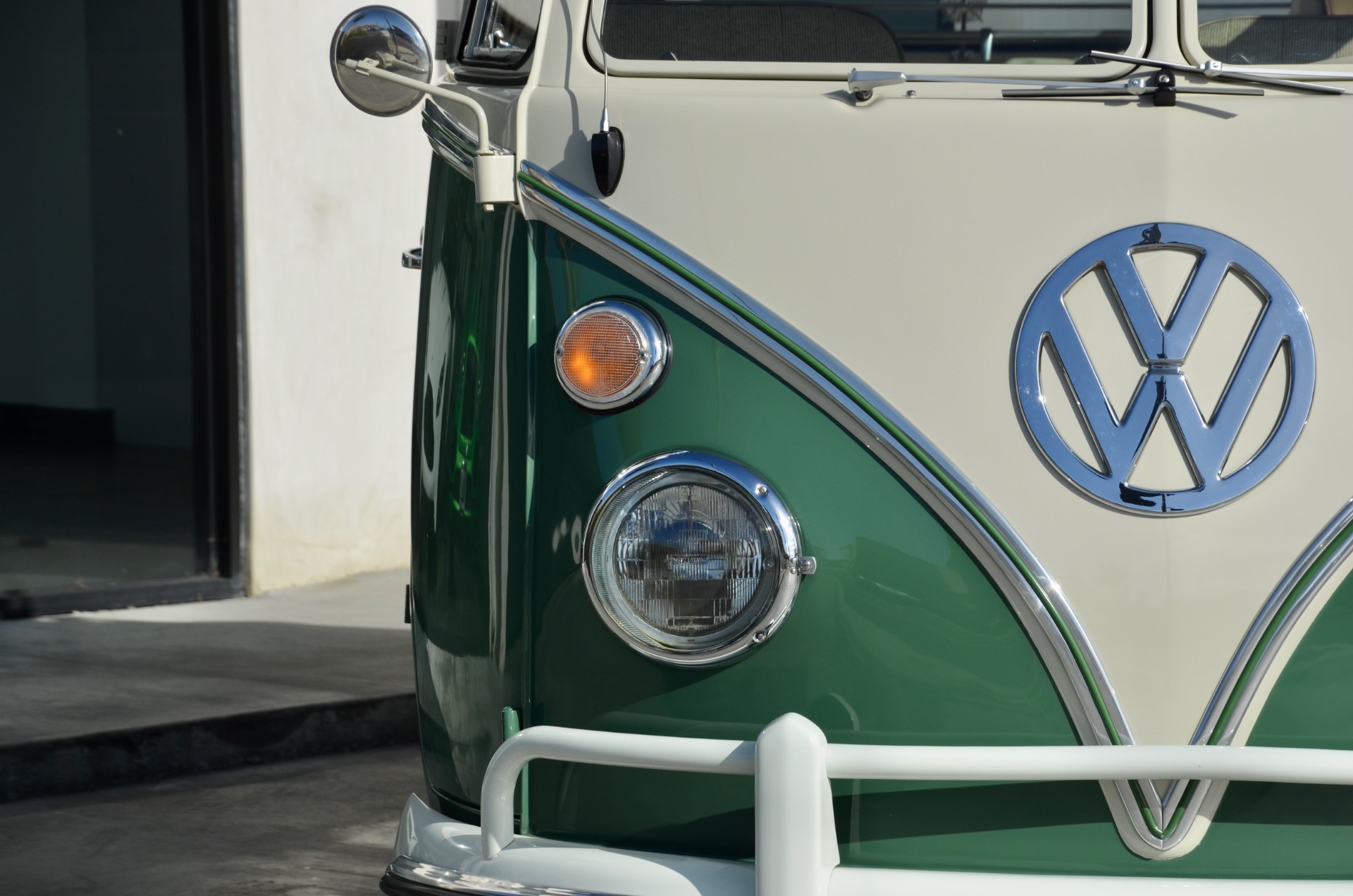 Used-1965-VOLKSWAGEN-Type-2-T1-SAMBA-21-WINDOW