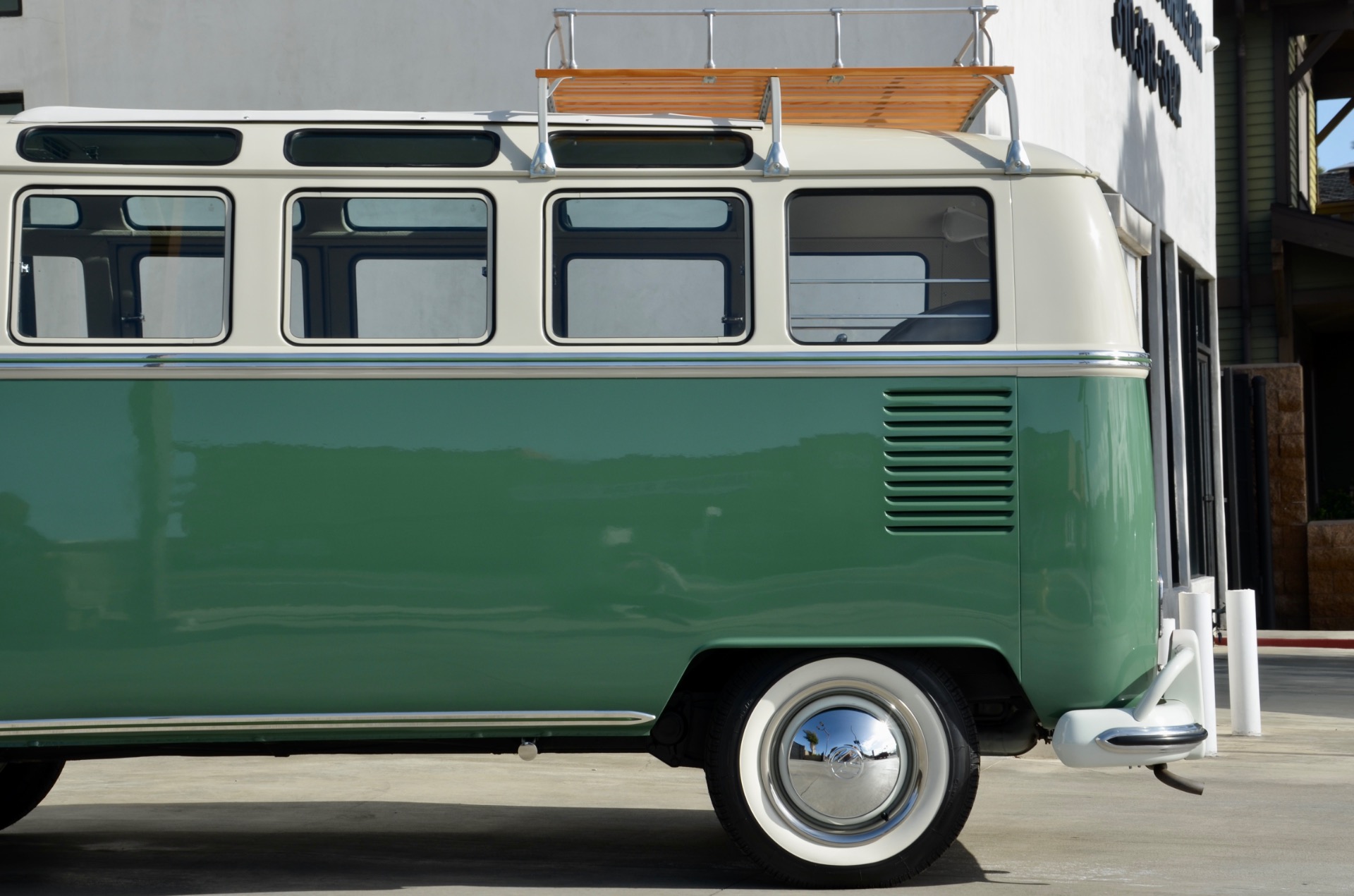Used-1965-VOLKSWAGEN-Type-2-T1-SAMBA-21-WINDOW