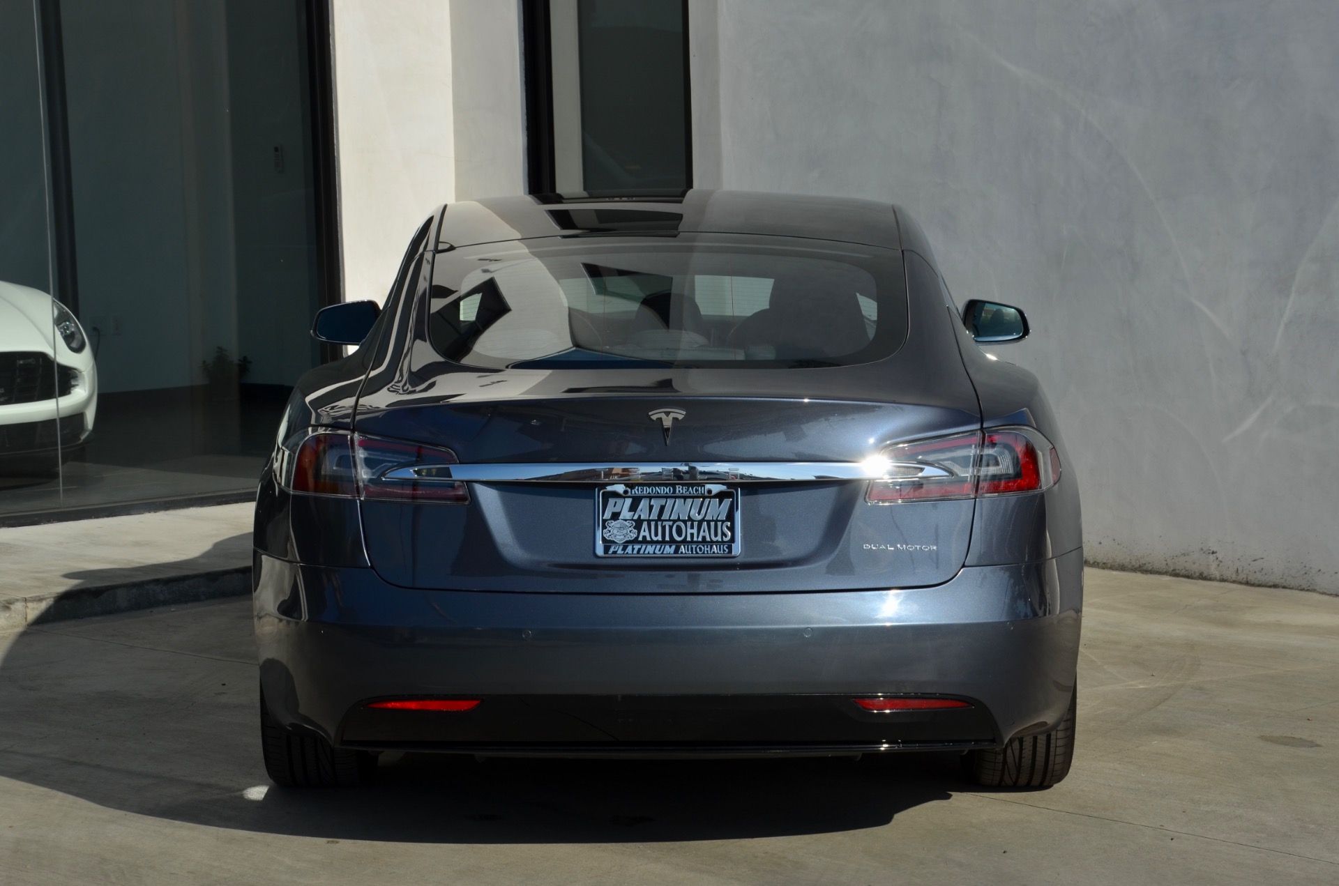 Used-2020-Tesla-Model-S-Long-Range
