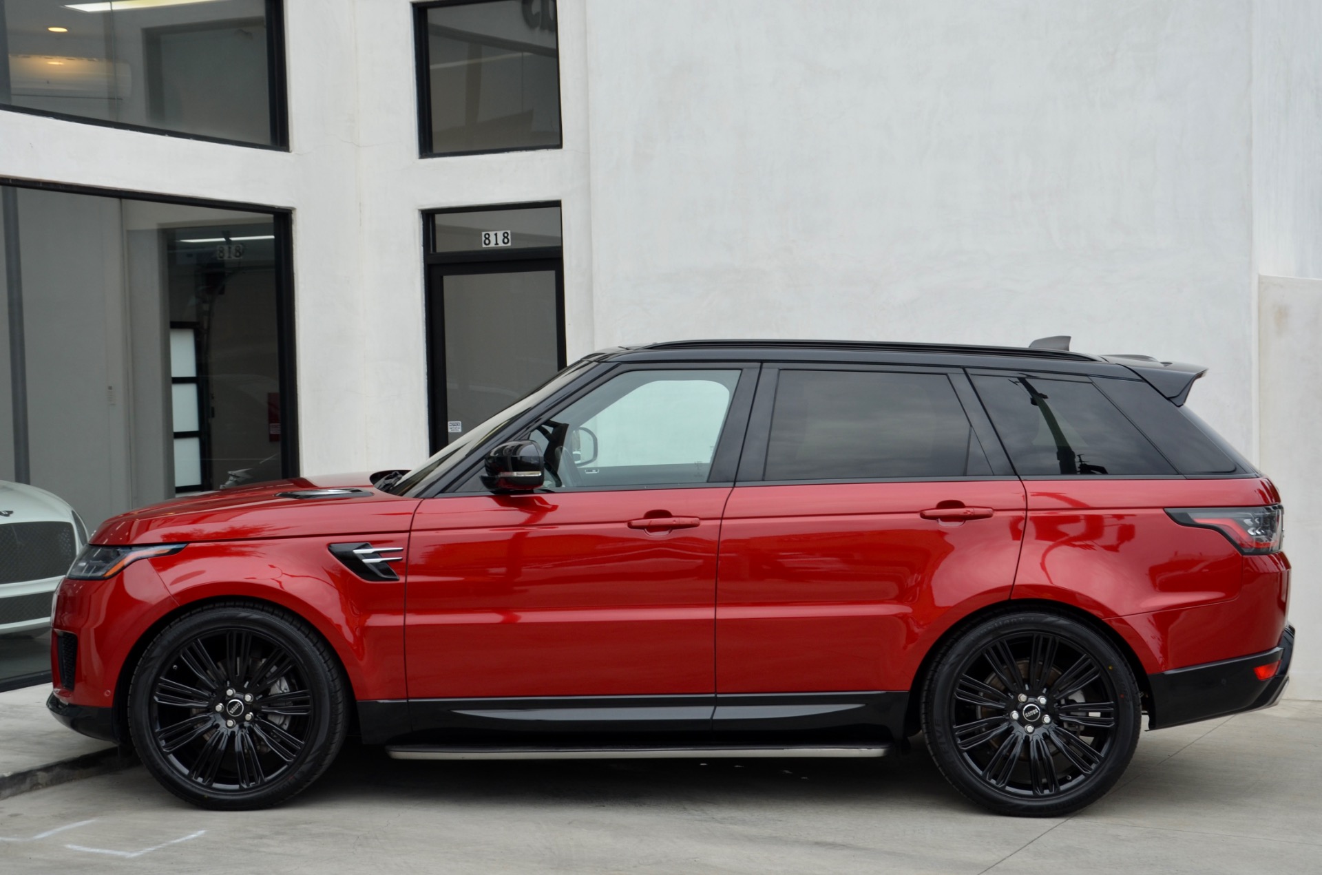 Used-2018-Land-Rover-Range-Rover-Sport-HSE