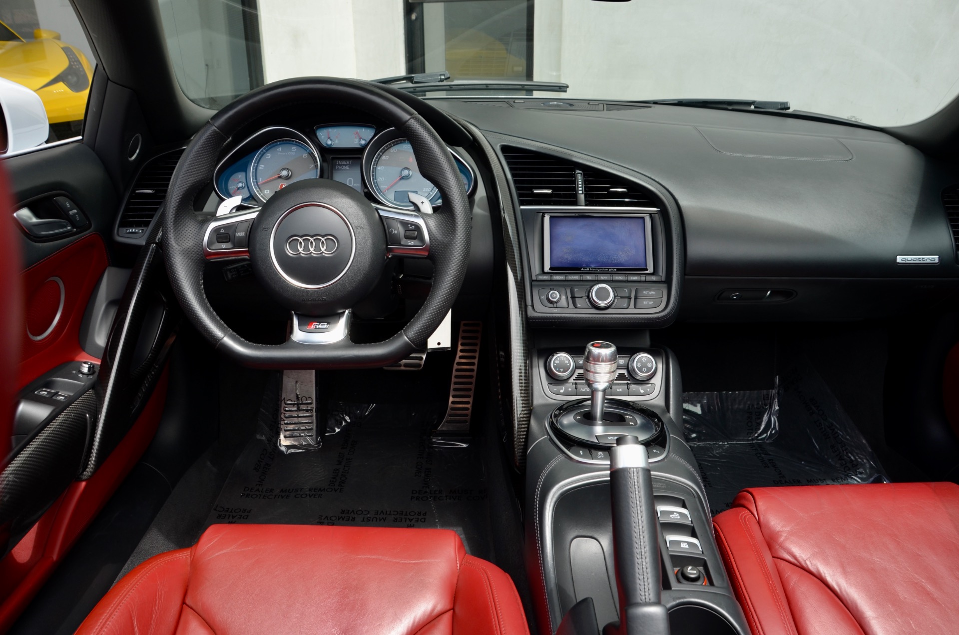 Used-2015-Audi-R8-42-quattro-Spyder