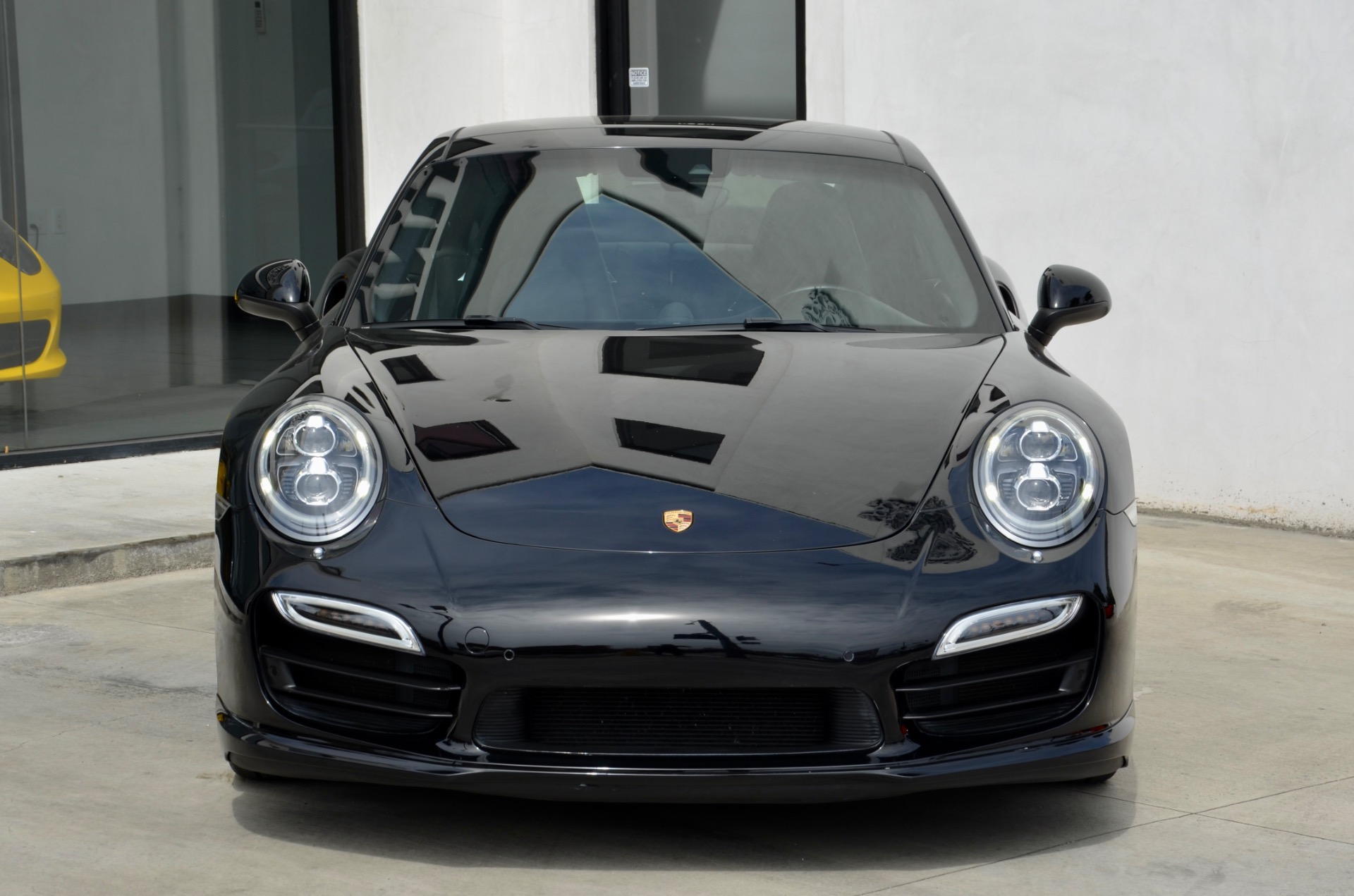 Used-2015-Porsche-911-Turbo
