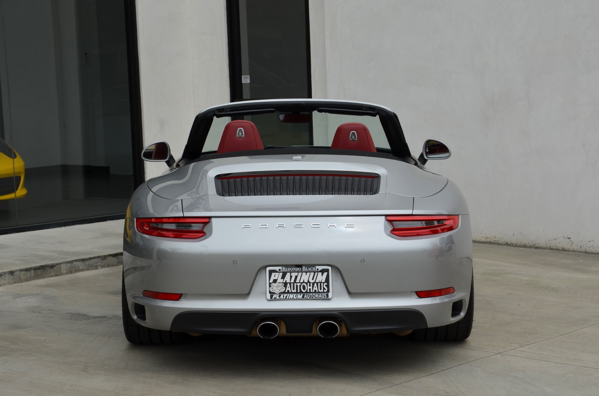 Used-2019-Porsche-911-Carrera