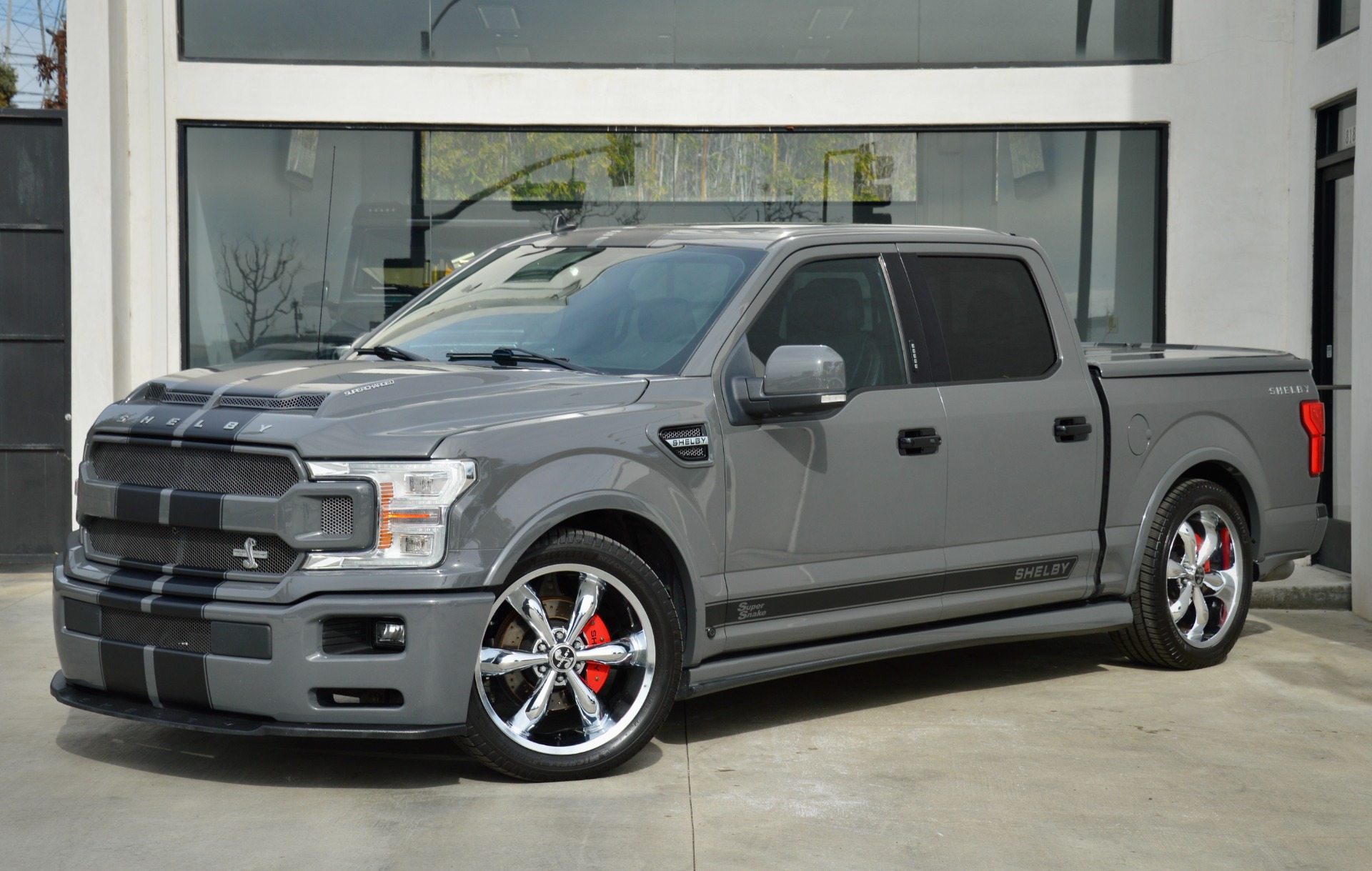 Used-2019-Ford-F-150-Lariat