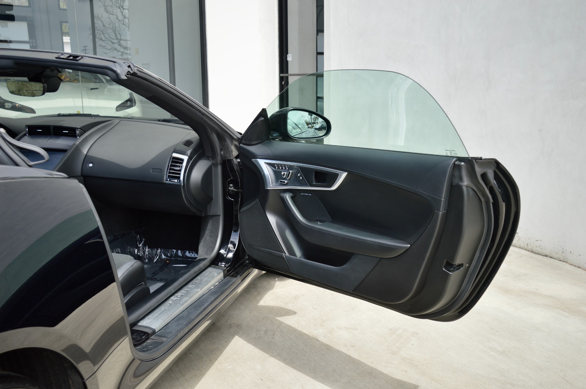Used-2020-Jaguar-F-TYPE-P300