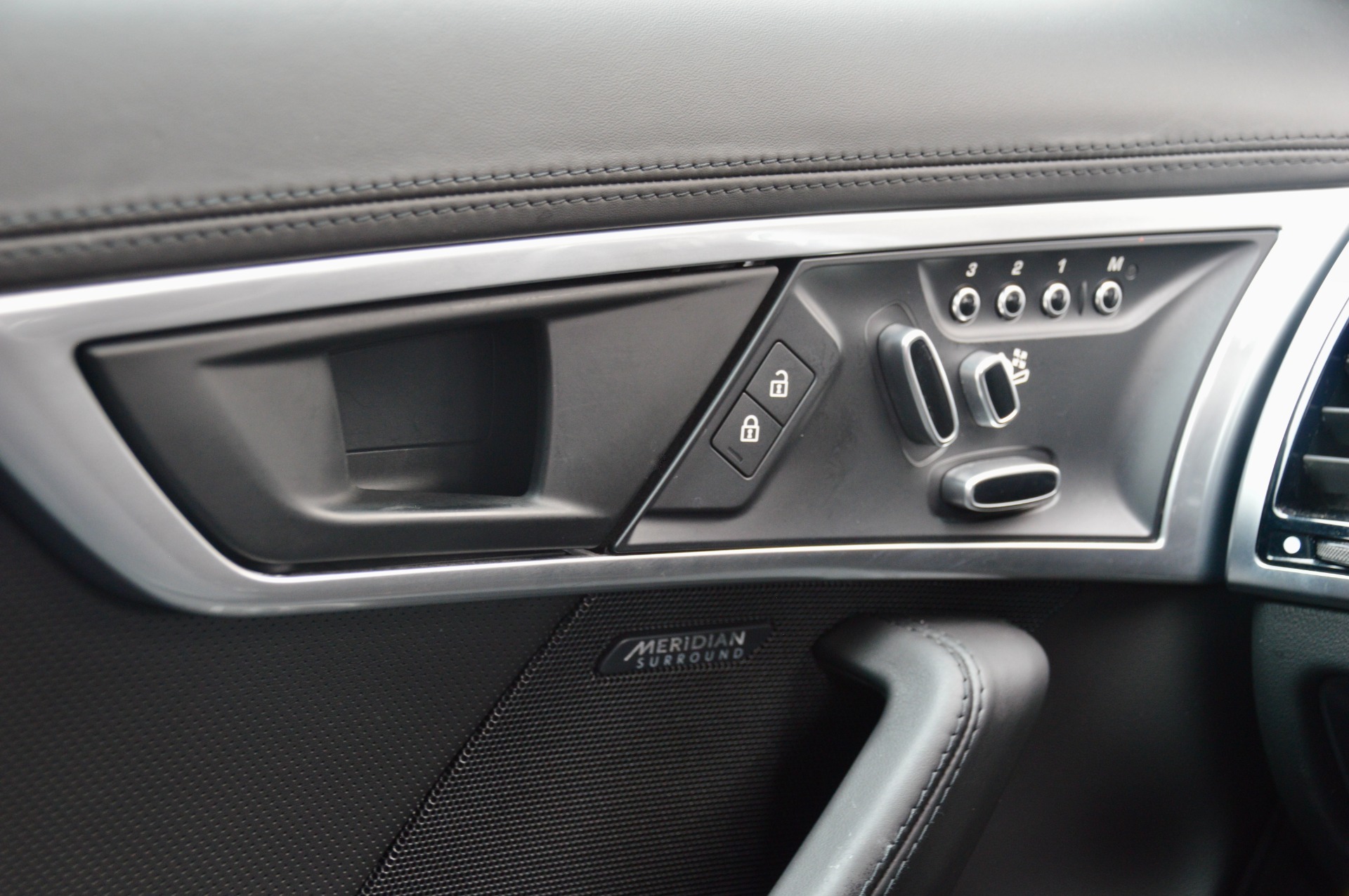 Used-2021-Jaguar-F-TYPE-P300