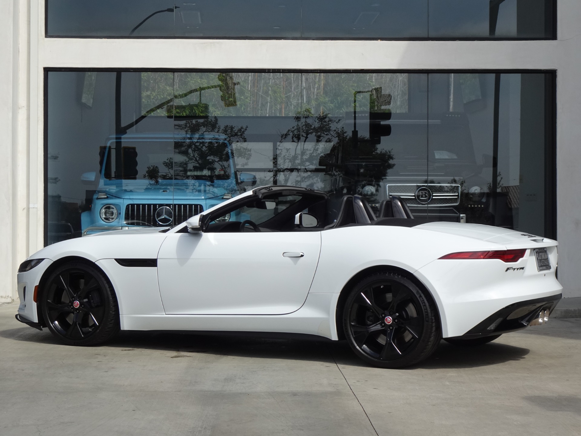 Used-2021-Jaguar-F-TYPE-R-Dynamic