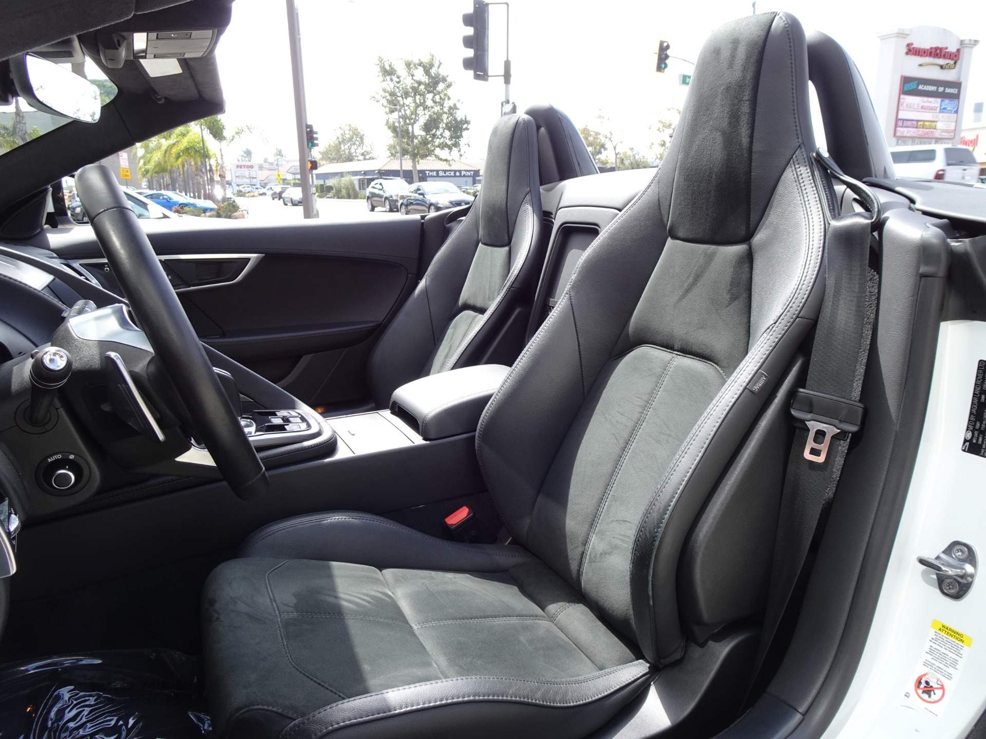 Used-2021-Jaguar-F-TYPE-R-Dynamic