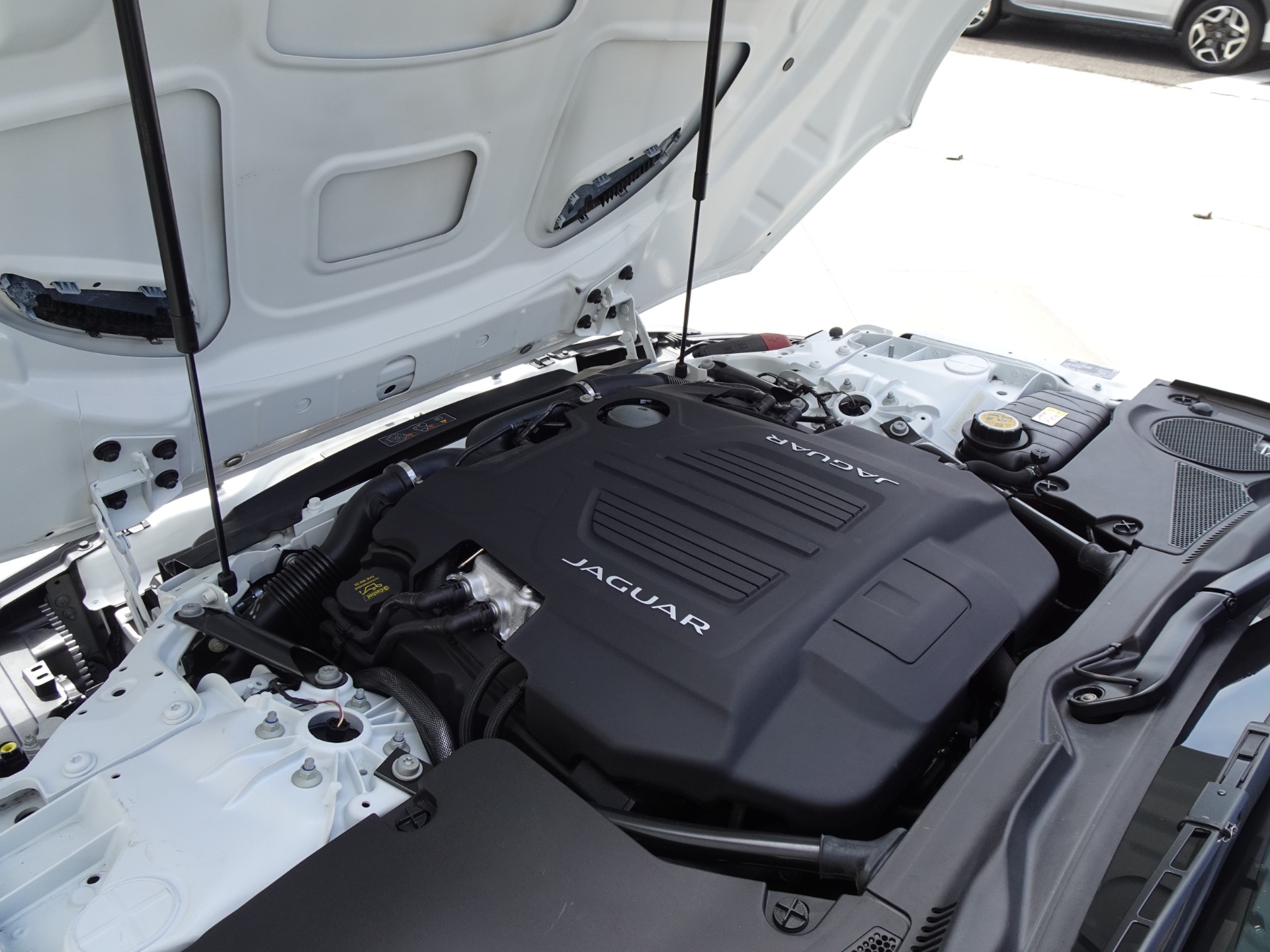 Used-2021-Jaguar-F-TYPE-R-Dynamic