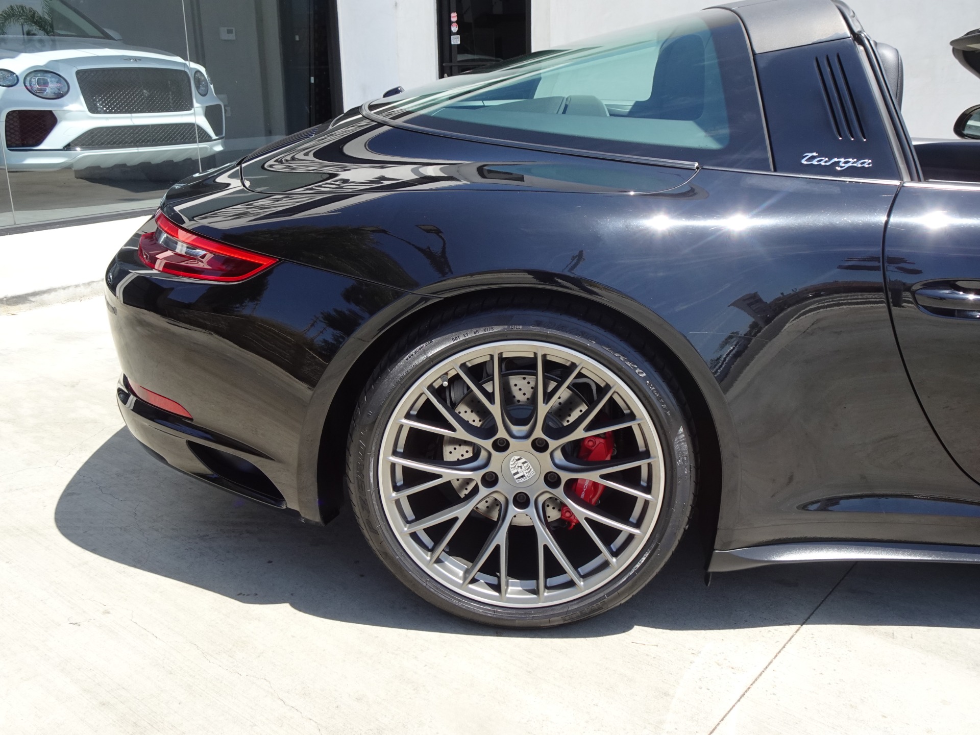 2019 Porsche 911 Targa 4S photo 6