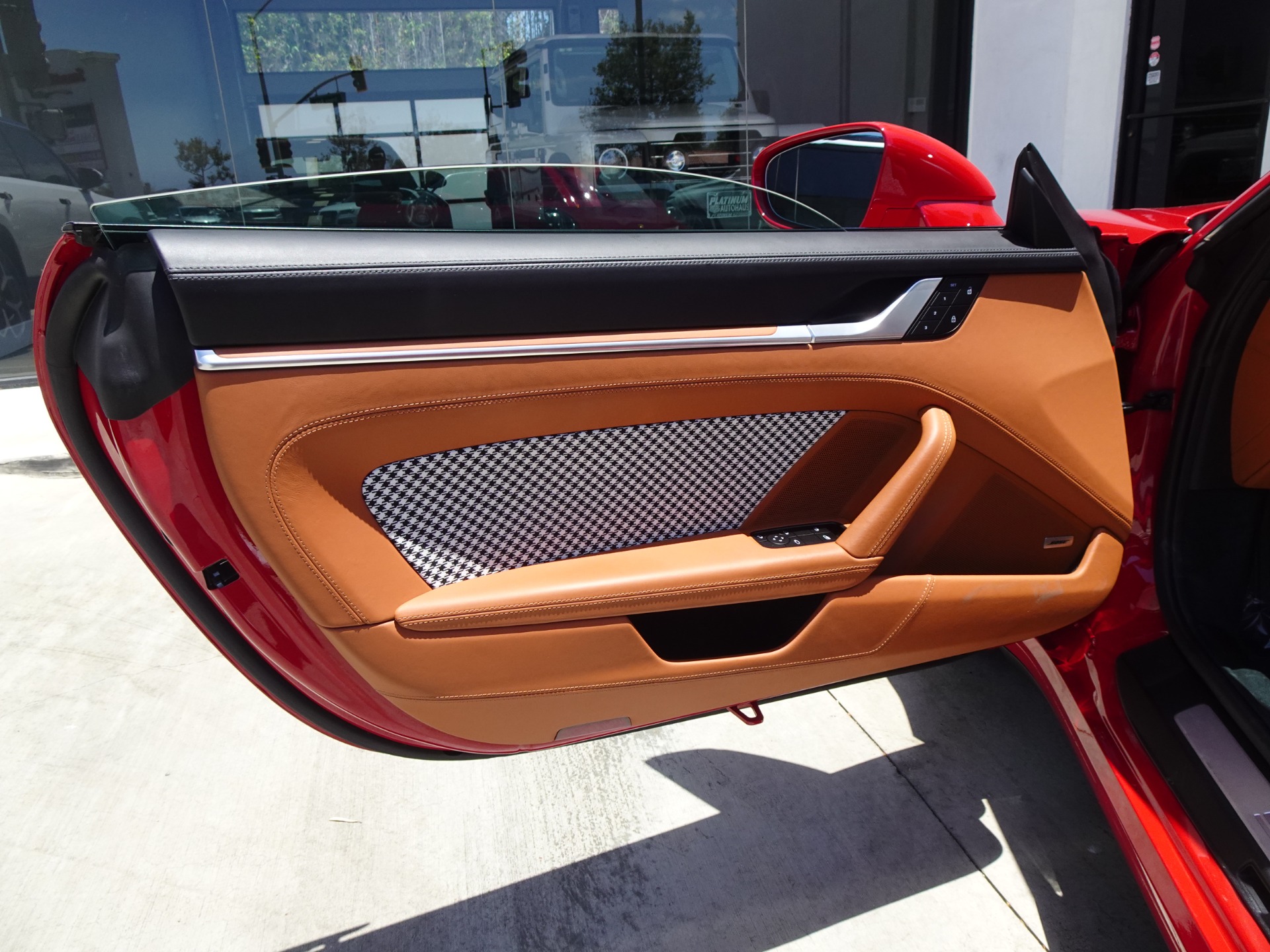 2024 Porsche 911 S - Photo 17